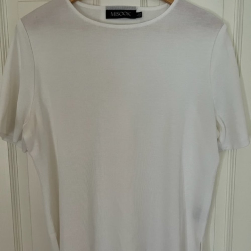 Misook Short Sleeve Knit Tunic in White